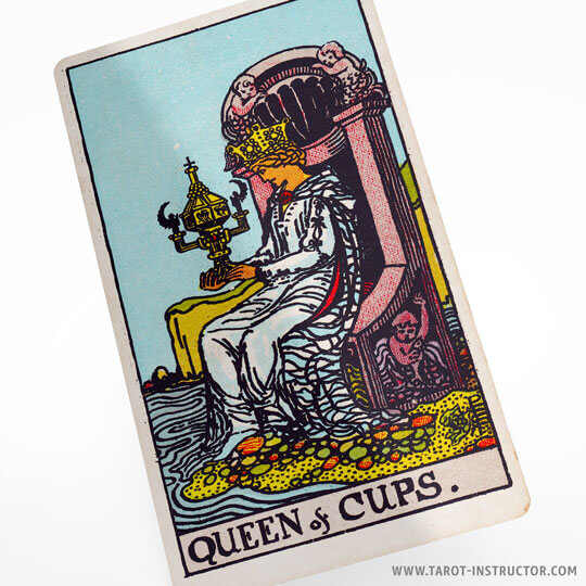 Queen of Cups tarot card meaning, The element of Water in tarot,