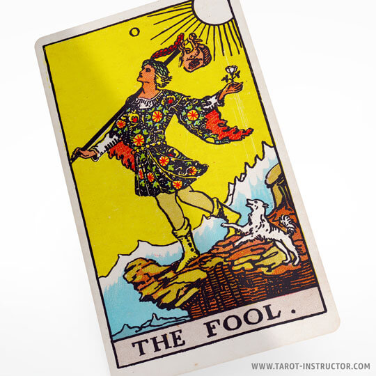 The Fool tarot card meaning, Air element in tarot, Major Arcana tarot cards